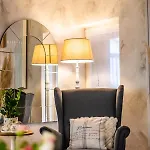 Les Charmes Du Romantique Avec Jacuzzi Privatif Saint-Cyr (Vienne)