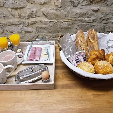 Les Charmes Du Lac Gite Romantique Avec Jacuzzi Privatif * Saint-Cyr (Vienne)