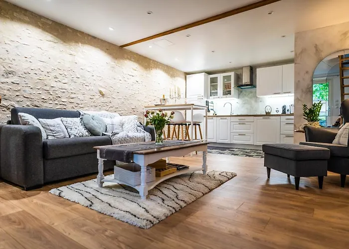 Les Charmes Du Romantique Avec Jacuzzi Privatif Tatil Evi *