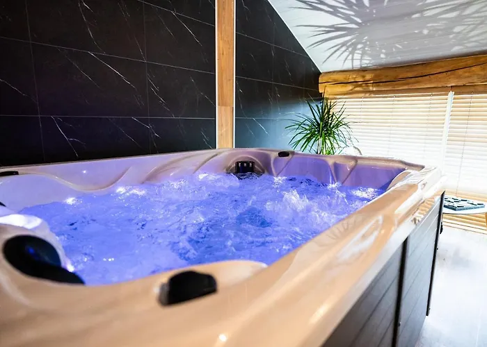 Les Charmes Du Romantique Avec Jacuzzi Privatif *